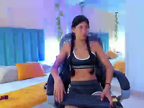 ARIANA CRI-X online show from 27, 4, 2026