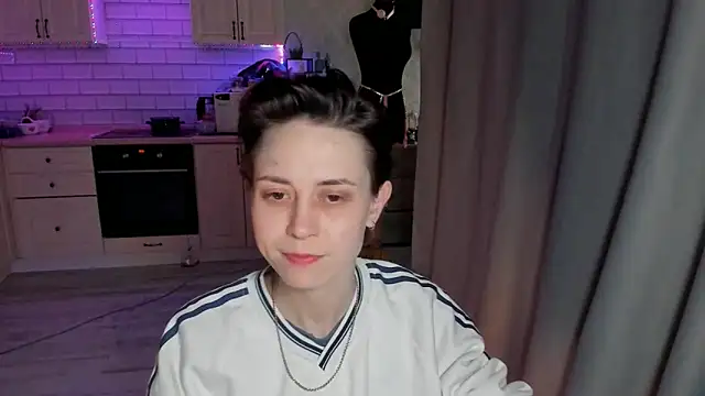 EVAARUS online show from 18, 4, 2026