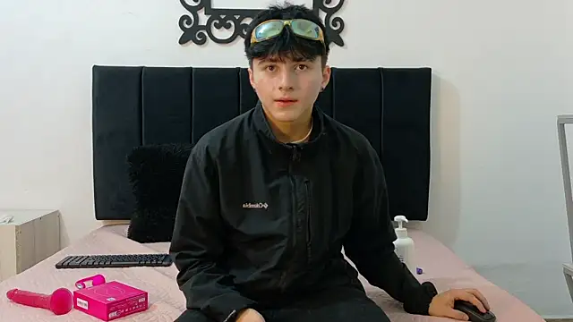 Snapshot of LunayDream chatting on 6, 6, 2026 LunayDream online show from 6, 6, 2026