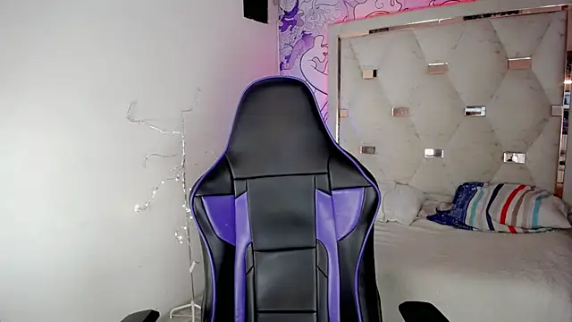 AAA WHITE online show from 9, 5, 2026
