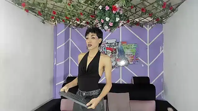 Snapshot of DAHNE_HOT_ chatting on 21, 6, 2026 DAHNE HOT online show from 21, 6, 2026