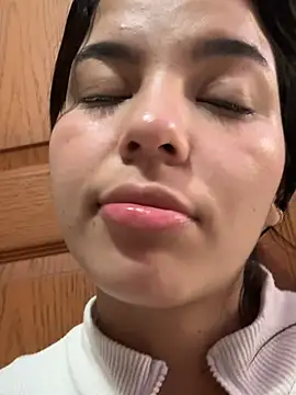 Mia Tylor01 online show from 25, 6, 2026