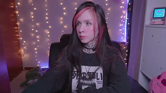 Snapshot of -VKatt chatting on 31, 5, 2026 -VKatt online show from 31, 5, 2026