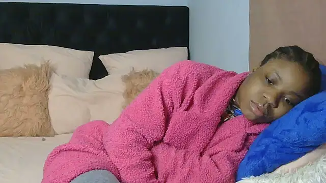 Snapshot of julianaa19 chatting on 22, 6, 2026 julianaa19 online show from 22, 6, 2026