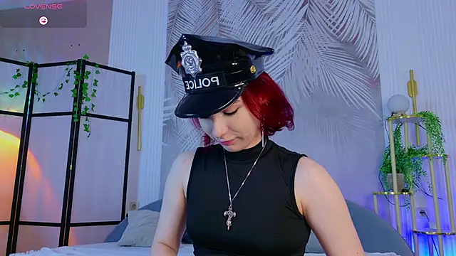 Snapshot of TinaTores chatting on 15, 6, 2026 TinaTores online show from 15, 6, 2026