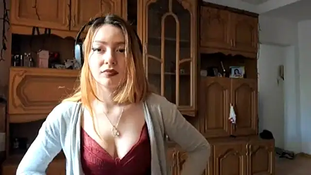 Snapshot of LubaGiovanni chatting on 27, 4, 2026 LubaGiovanni online show from 27, 4, 2026