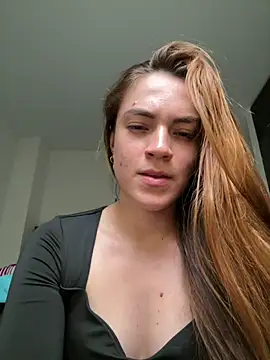 Snapshot of _EmmaDavis_ chatting on 5, 6, 2026 EmmaDavis online show from 5, 6, 2026