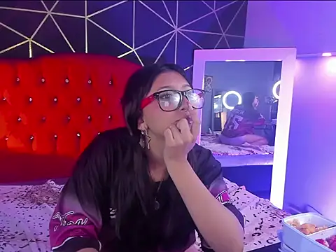 Selene Rushe online show from 21, 4, 2026