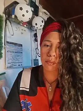 Ivon C online show from 15, 7, 2026