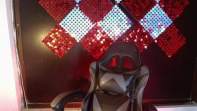 zoriel bigcock online show from 26, 4, 2026
