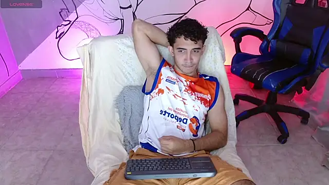 caius bigcock1 online show from 24, 5, 2026