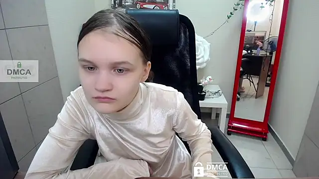  donnaSia  online show from 31, 5, 2026