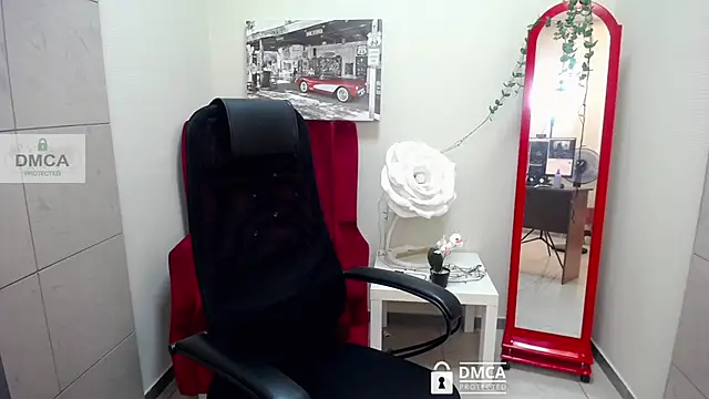  donnaSia  online show from 1, 6, 2026