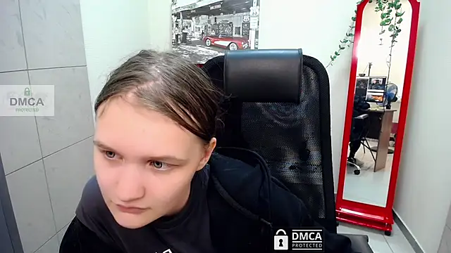  donnaSia  online show from 9, 6, 2026
