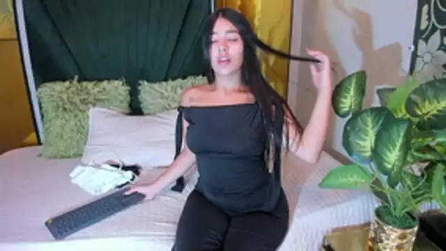Babyemily18  online show from 30, 5, 2026