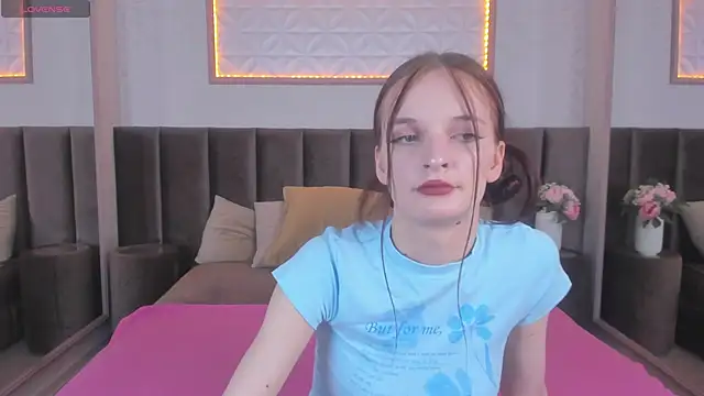 AliciaCore online show from 12, 6, 2026
