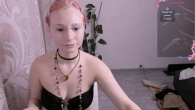 VikaViktoria online show from 5, 6, 2026