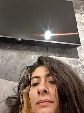 AshleyyHall online show from 25, 6, 2026