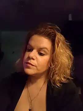 Maryquenn online show from 21, 5, 2026