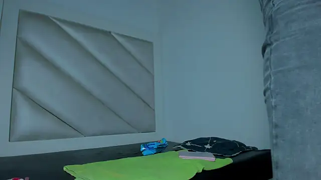 Valentina js online show from 1, 6, 2026