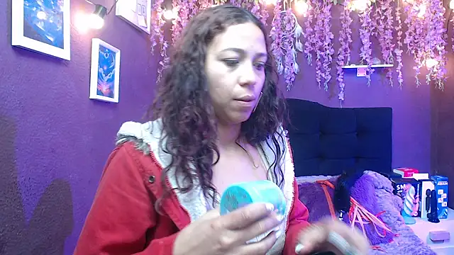 Snapshot of monik299 chatting on 26, 5, 2026 monik299 online show from 26, 5, 2026