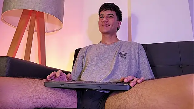 Derek stud  online show from 23, 5, 2026
