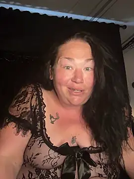 chelledark online show from 10, 6, 2026