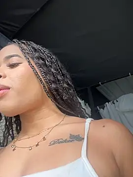 Snapshot of EmmaExoticaXXX chatting on 7, 7, 2026 EmmaExoticaXXX online show from 7, 7, 2026