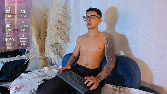Snapshot of Alan_Salazar chatting on 10, 6, 2026 Alan Salazar online show from 10, 6, 2026