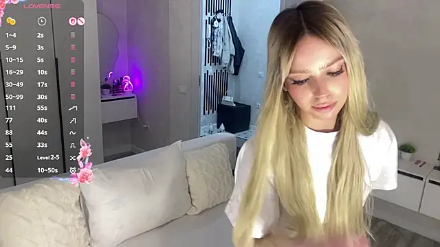 Mooniesiesita online show from 3, 6, 2026