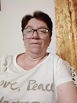 Snapshot of KetQueen101 chatting on 21, 6, 2026 KetQueen101 online show from 21, 6, 2026