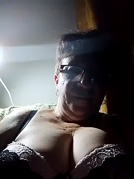 Snapshot of KetQueen101 chatting on 29, 6, 2026 KetQueen101 online show from 29, 6, 2026