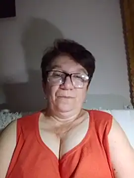Snapshot of KetQueen101 chatting on 18, 7, 2026 KetQueen101 online show from 18, 7, 2026