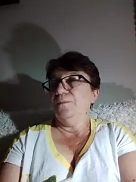Snapshot of KetQueen101 chatting on 24, 7, 2026 KetQueen101 online show from 24, 7, 2026