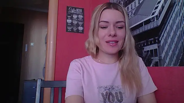 Softy Aura  online show from 29, 5, 2026