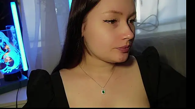 Snapshot of Tendre_Amelia chatting on 6, 6, 2026 Tendre Amelia online show from 6, 6, 2026
