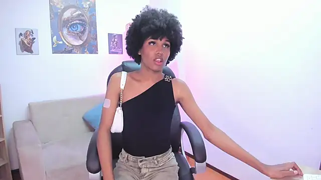 NaomiSaenz  online show from 9, 6, 2026