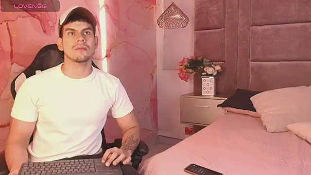 Snapshot of Derek_Voss chatting on 10, 7, 2026 Derek Voss online show from 10, 7, 2026