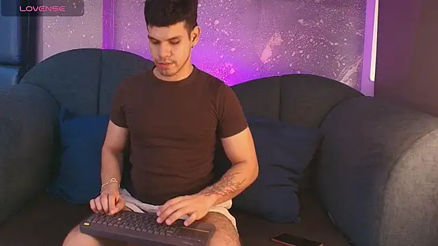 Snapshot of Derek_Voss chatting on 30, 7, 2026 Derek Voss online show from 30, 7, 2026