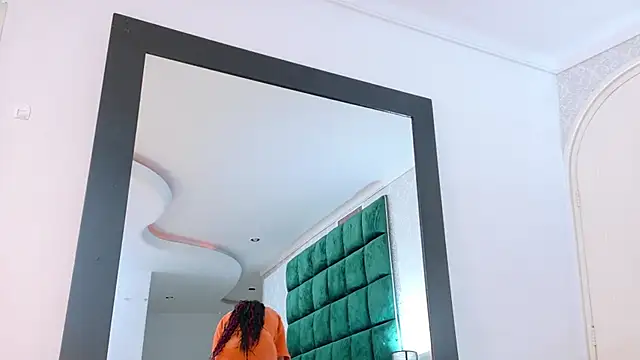 Elektradoll1 online show from 3, 6, 2026