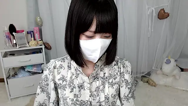 Snapshot of mii__tan chatting on 14, 6, 2026 mii tan online show from 14, 6, 2026