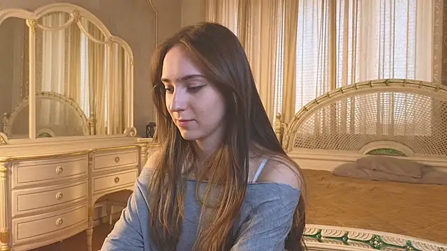 LoreCafasso online show from 28, 4, 2026