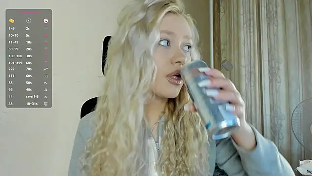 Snapshot of MidnightPoise chatting on 14, 6, 2026 MidnightPoise online show from 14, 6, 2026