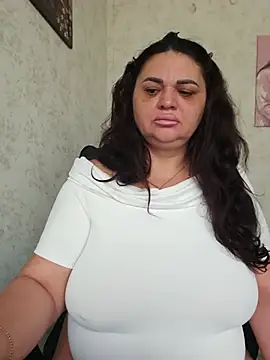 -CUTE-EVVIL- online show from 24, 7, 2026