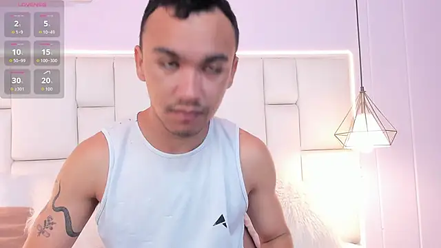 AndresSolorzano1 online show from 16, 6, 2026