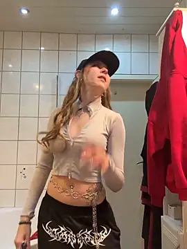 Lina-420 online show from 4, 5, 2026