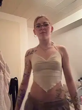 Lina-420 online show from 18, 5, 2026