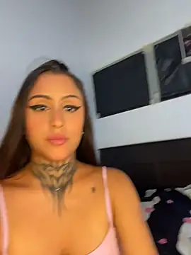 sarah escobarr  online show from 22, 5, 2026