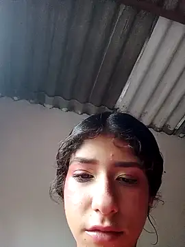 yenihernandez 123 online show from 27, 4, 2026