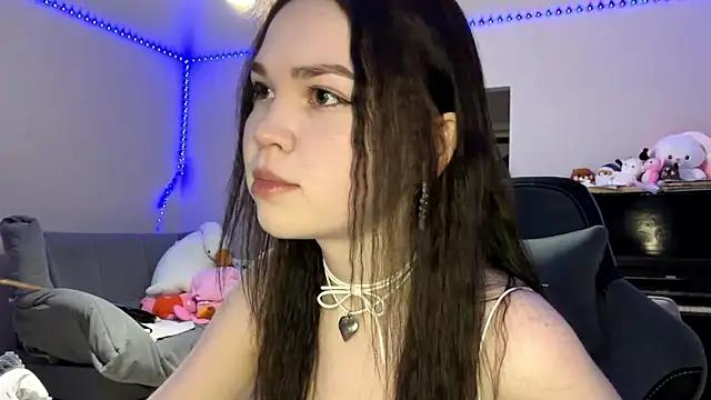 Esmi12345 online show from 27, 4, 2026